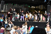 Bühne mit Kinder-Tanzstunde