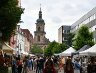 Altstadtfest 2024: Markt für Kunst, Design und Klòòres